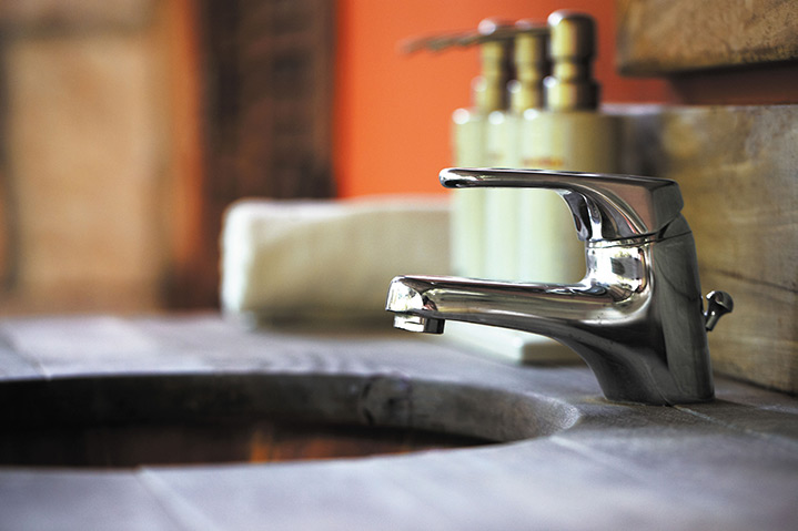 A2B Plumbers are able to fix any leaking taps you may have in Wennington. 